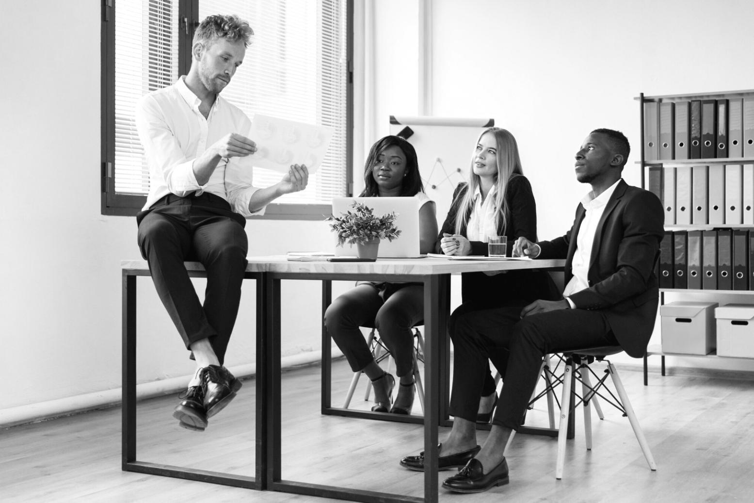 Environnement d'apprentissage personnalisé avec outils d'analyse financière